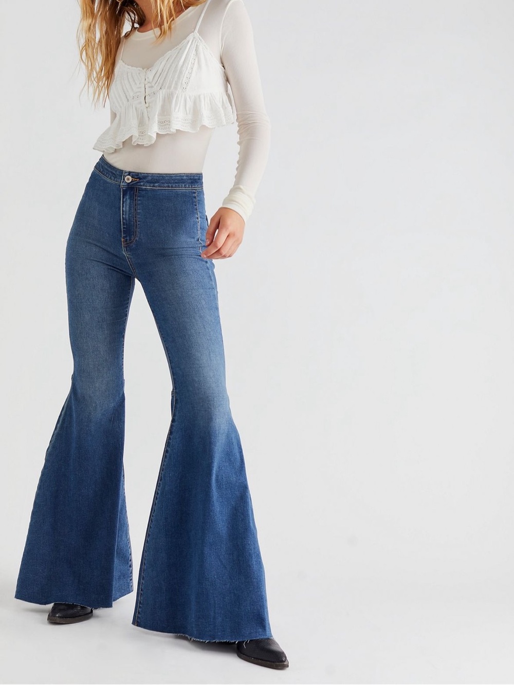 Free People We The Free Just Float On Flare Jean - Picture 4 of 6